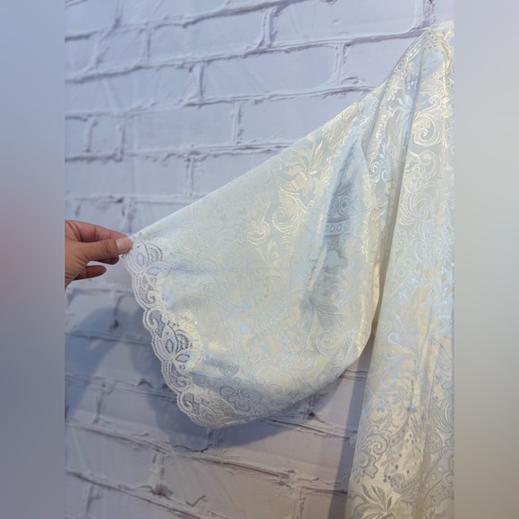 Victoria’s Secret Vintage Beige Lace Robe One Size - Picture 3 of 6